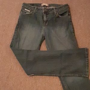 L.e.i. Jeans